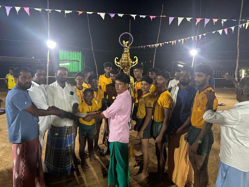 2nd prize - karukadipatti kabaddi team