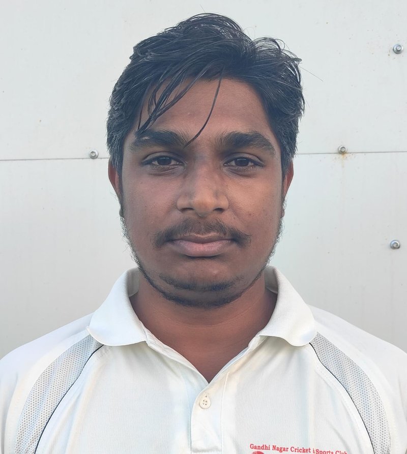 R Vineeth, Eccentrics CC, 6 for 22