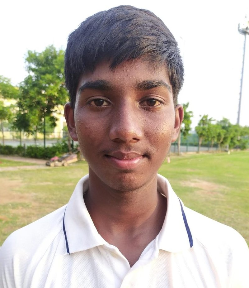 V K Vineeth, Jubilee CC, 109 & 3 for 62